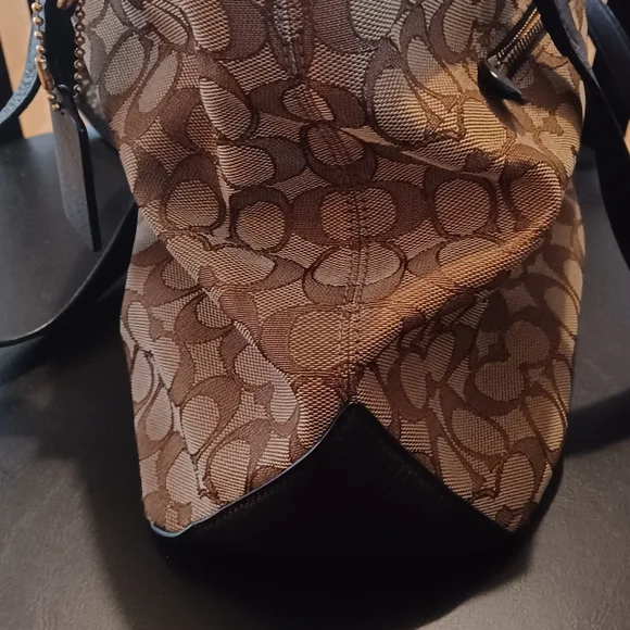 Coach Signature Brown Tote Bag - Picture 13 of 13